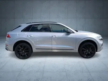 AUDI SQ8 TFSI quattro