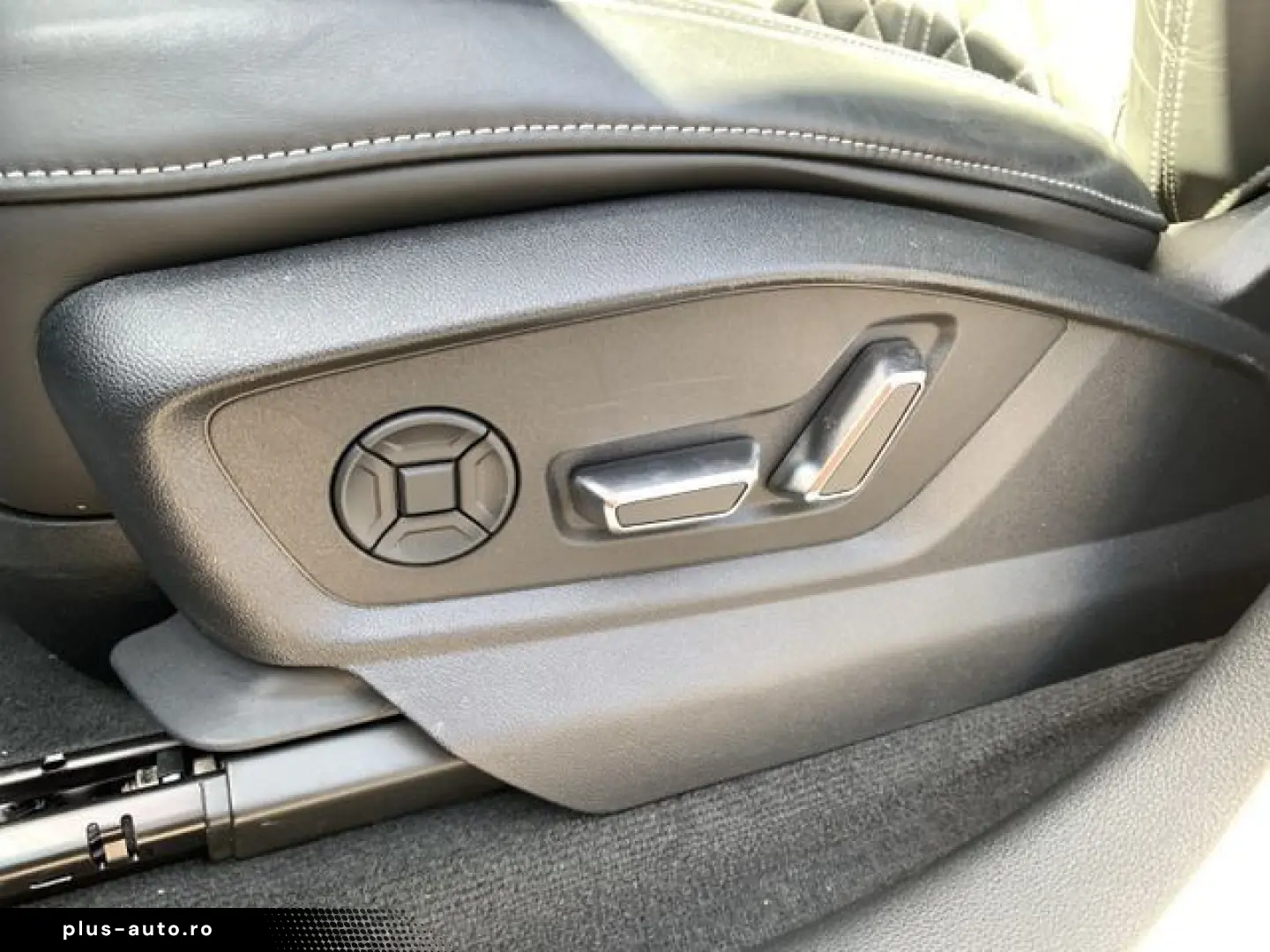 AUDI SQ8 TFSI quattro