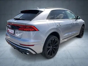 AUDI SQ8 TFSI quattro