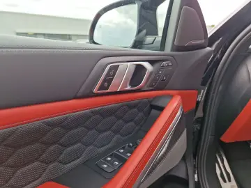 BMW X6 M Competition Head-Up PANO LED RFK AHK 360