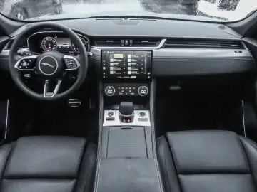 JAGUAR F-Pace R-Dynamic SE AWD 90th Ed. AHK-el. klappb.