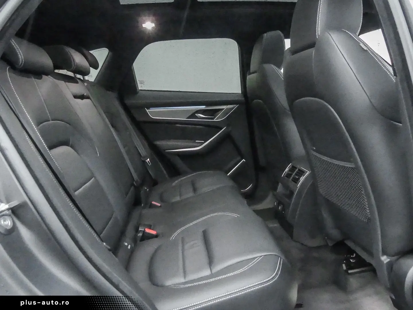 JAGUAR F-Pace R-Dynamic SE AWD 90th Ed. AHK-el. klappb.