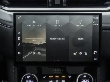 JAGUAR F-Pace R-Dynamic SE AWD 90th Ed. AHK-el. klappb.