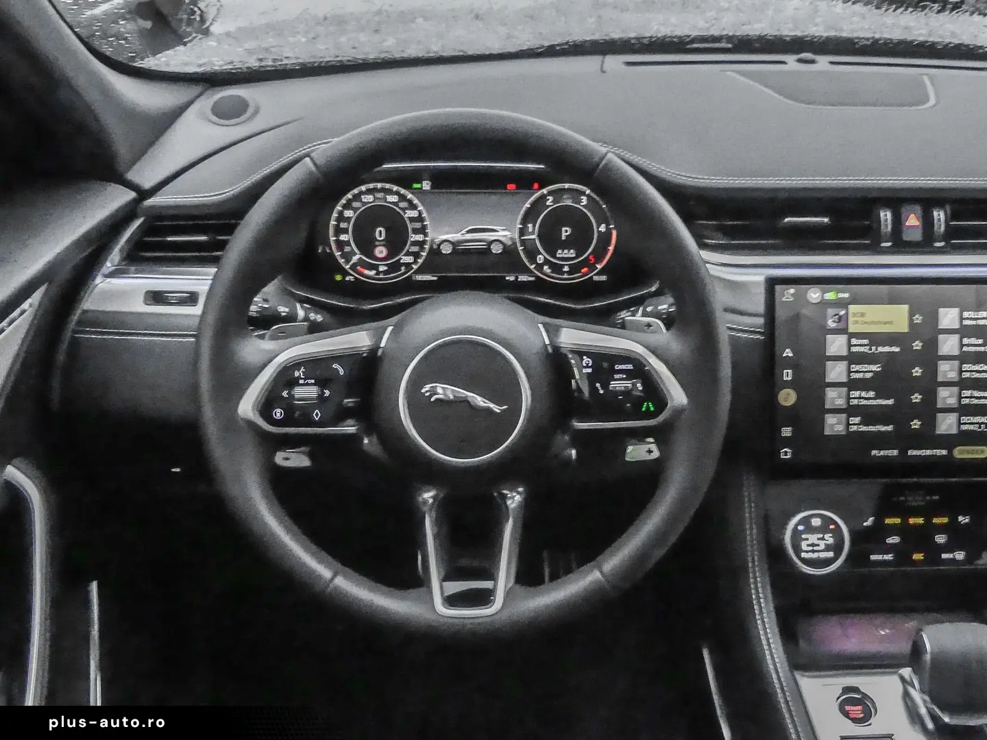 JAGUAR F-Pace R-Dynamic SE AWD 90th Ed. AHK-el. klappb.