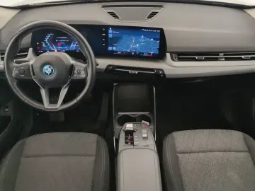 BMW iX1 xDrive30 Navi LED PA MFL DAB SHZ Adapt. FW D