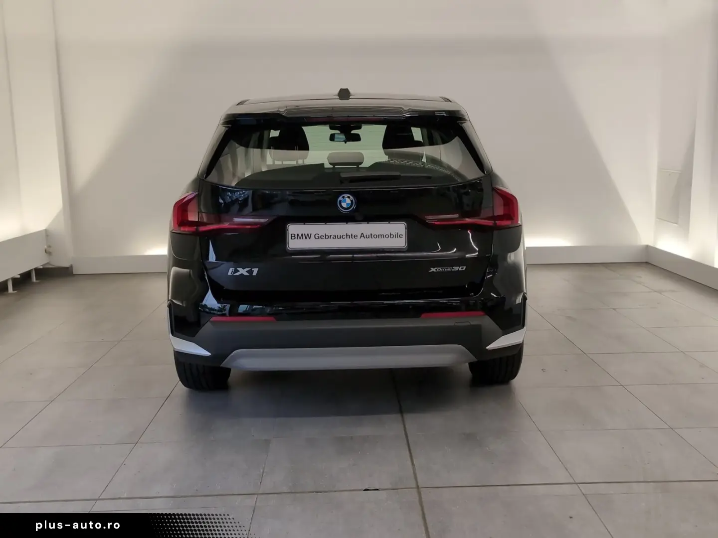 BMW iX1 xDrive30 Navi LED PA MFL DAB SHZ Adapt. FW D