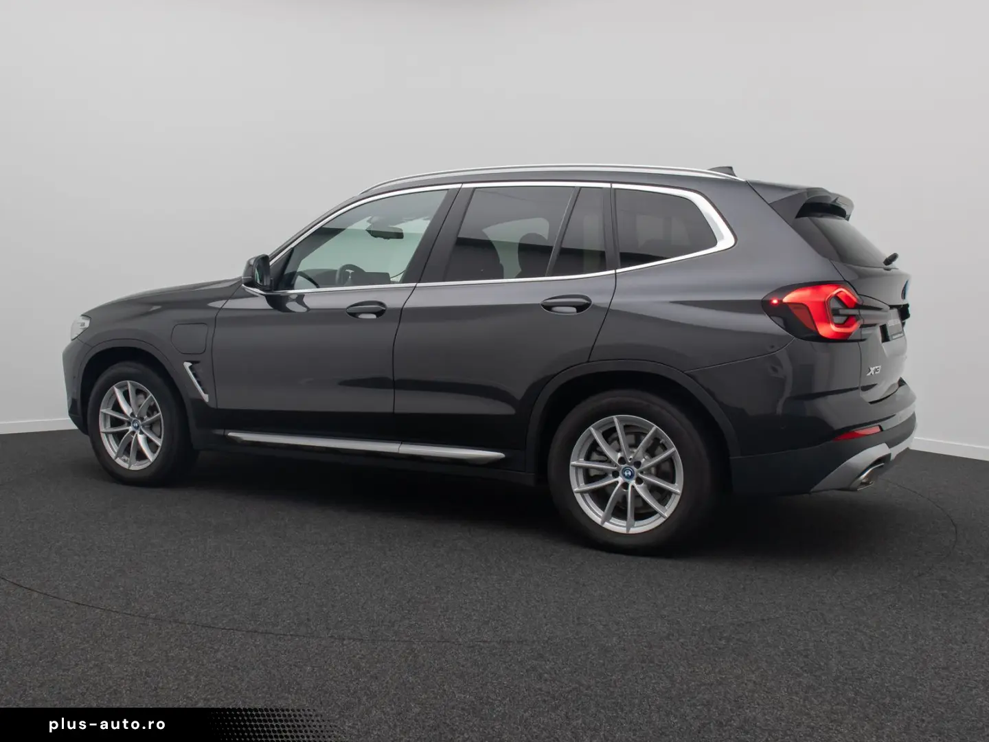 BMW X3 xD30e HUD Komfort AHK Kamera DAB HiFi Sport