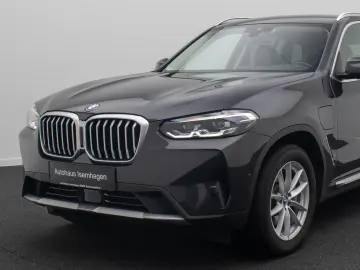 BMW X3 xD30e HUD Komfort AHK Kamera DAB HiFi Sport