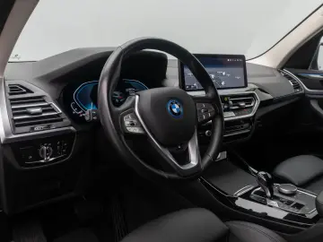 BMW X3 xD30e HUD Komfort AHK Kamera DAB HiFi Sport