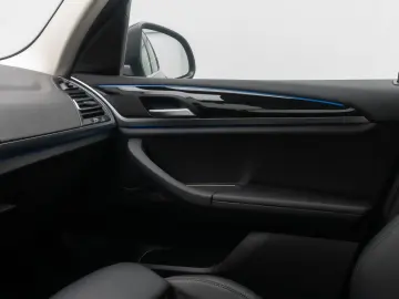 BMW X3 xD30e HUD Komfort AHK Kamera DAB HiFi Sport