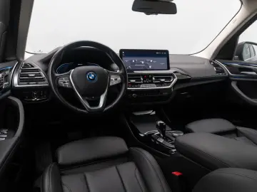 BMW X3 xD30e HUD Komfort AHK Kamera DAB HiFi Sport