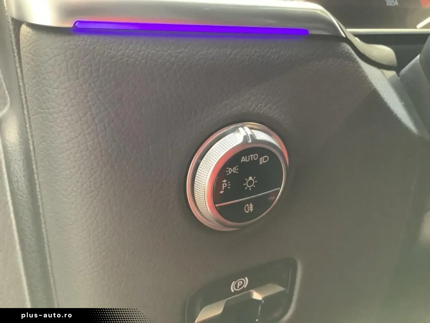 MERCEDES-BENZ GLC 300 e 4M Coupé Avantgarde Advanced LED AHK