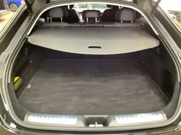 MERCEDES-BENZ GLC 300 e 4M Coupé Avantgarde Advanced LED AHK