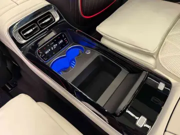 MERCEDES-BENZ S 580 e Maybach 4M NIGHT SERIES