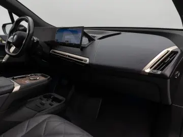 BMW iX xD40 Sport Panorama Laser 360 ACC Komfort 22