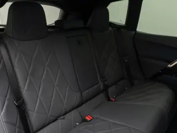 BMW iX xD40 Sport Panorama Laser 360 ACC Komfort 22