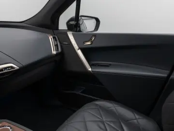 BMW iX xD40 Sport Panorama Laser 360 ACC Komfort 22