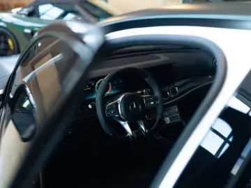 MERCEDES-BENZ E 63 AMG S   4 Matic   1000 PS    Burmester