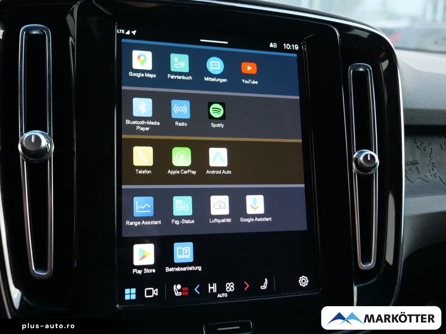 VOLVO XC40 Recharge Single Motor AHK STHZ CAM BLIS ACC