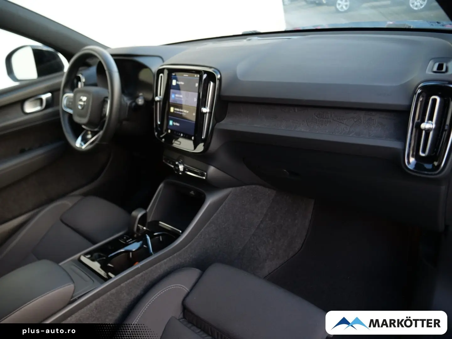 VOLVO XC40 Recharge Single Motor AHK STHZ CAM BLIS ACC