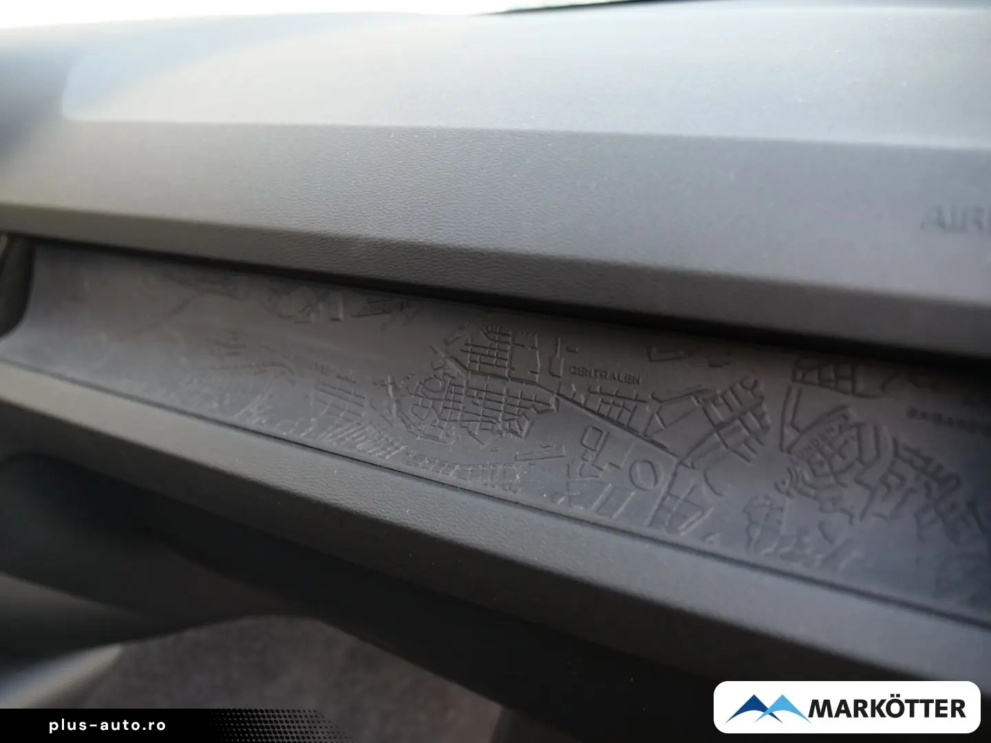 VOLVO XC40 Recharge Single Motor AHK STHZ CAM BLIS ACC