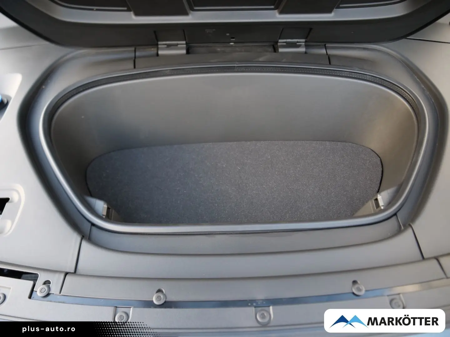 VOLVO XC40 Recharge Single Motor AHK STHZ CAM BLIS ACC