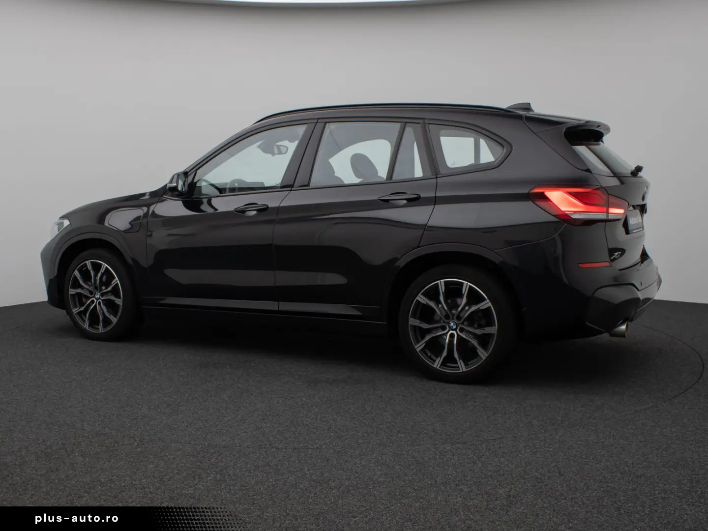BMW X1 xD25e M Sport Kamera HUD DAB HiFi Alarm 19Zol