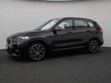BMW X1 xD25e M Sport Kamera HUD DAB HiFi Alarm 19Zol