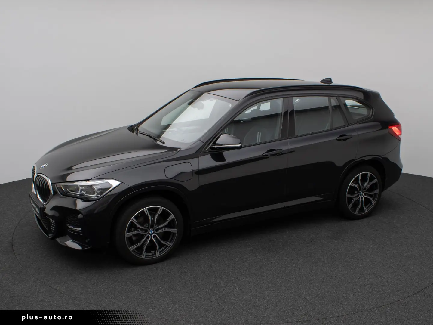 BMW X1 xD25e M Sport Kamera HUD DAB HiFi Alarm 19Zol