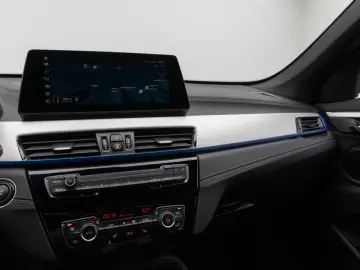 BMW X1 xD25e M Sport Kamera HUD DAB HiFi Alarm 19Zol