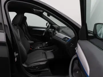 BMW X1 xD25e M Sport Kamera HUD DAB HiFi Alarm 19Zol