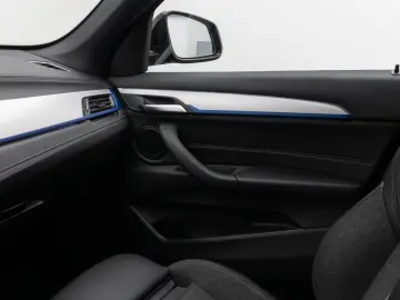 BMW X1 xD25e M Sport Kamera HUD DAB HiFi Alarm 19Zol