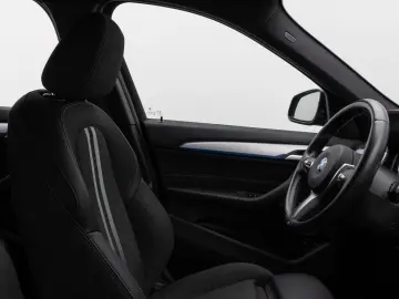 BMW X1 xD25e M Sport Kamera HUD DAB HiFi Alarm 19Zol