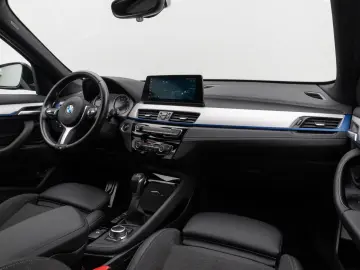 BMW X1 xD25e M Sport Kamera HUD DAB HiFi Alarm 19Zol