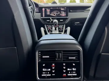 Porsche Cayenne plug in Hybrid