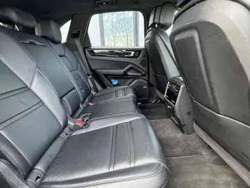 Porsche Cayenne plug in Hybrid