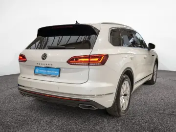 VW Touareg 3.0 V6 TDI