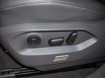 VW Touareg 3.0 V6 TDI