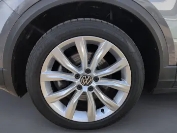 VW T-Roc 2.0 TSI 4M DSG Sport STHZ KAMERA LEDER