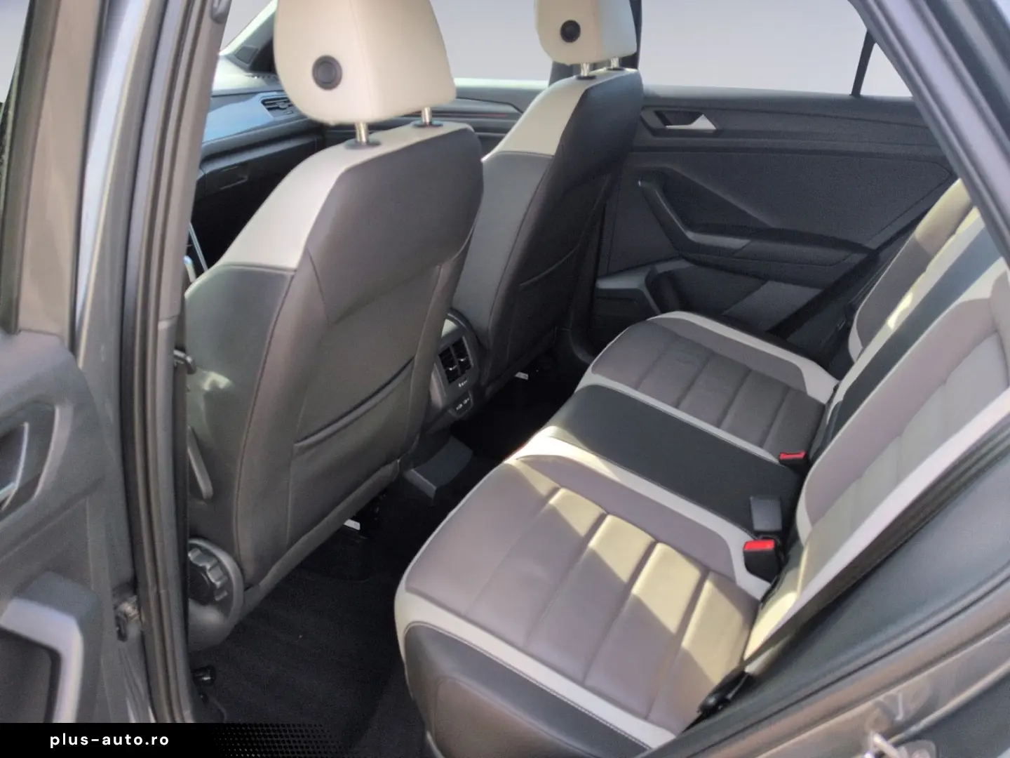 VW T-Roc 2.0 TSI 4M DSG Sport STHZ KAMERA LEDER