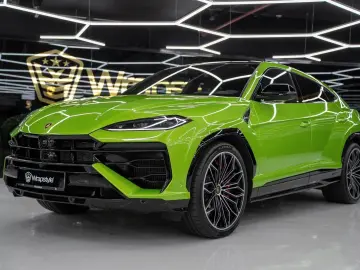 LAMBORGHINI Urus SE HYBRID MASSAGE FULL