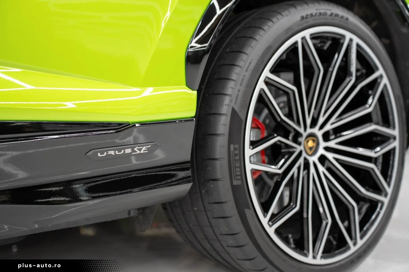 LAMBORGHINI Urus SE HYBRID MASSAGE FULL