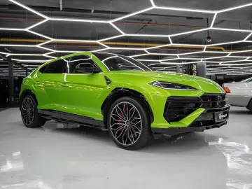 LAMBORGHINI Urus SE HYBRID MASSAGE FULL