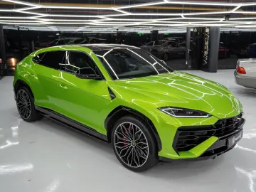 LAMBORGHINI Urus SE HYBRID MASSAGE FULL