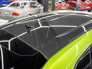 LAMBORGHINI Urus SE HYBRID MASSAGE FULL