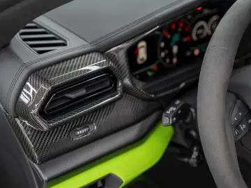 LAMBORGHINI Urus SE HYBRID MASSAGE FULL