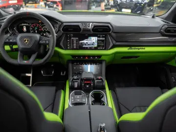 LAMBORGHINI Urus SE HYBRID MASSAGE FULL
