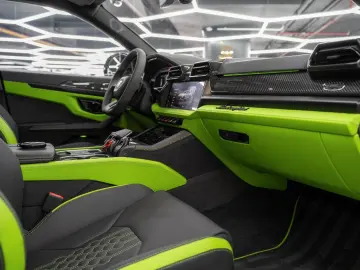 LAMBORGHINI Urus SE HYBRID MASSAGE FULL