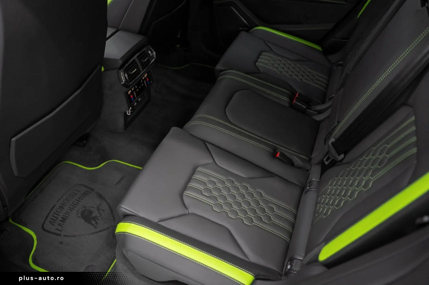 LAMBORGHINI Urus SE HYBRID MASSAGE FULL