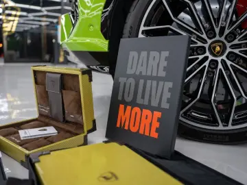 LAMBORGHINI Urus SE HYBRID MASSAGE FULL